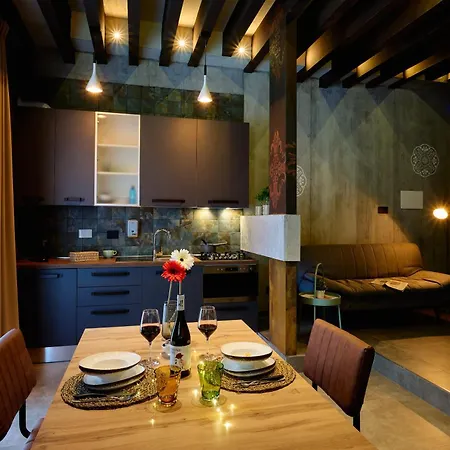 Mamaco L Homey Apartman